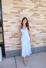 Load image into Gallery viewer, Sunday in Bloom
