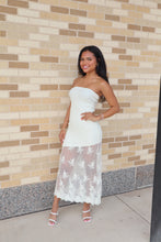 Load image into Gallery viewer, Isela Dress
